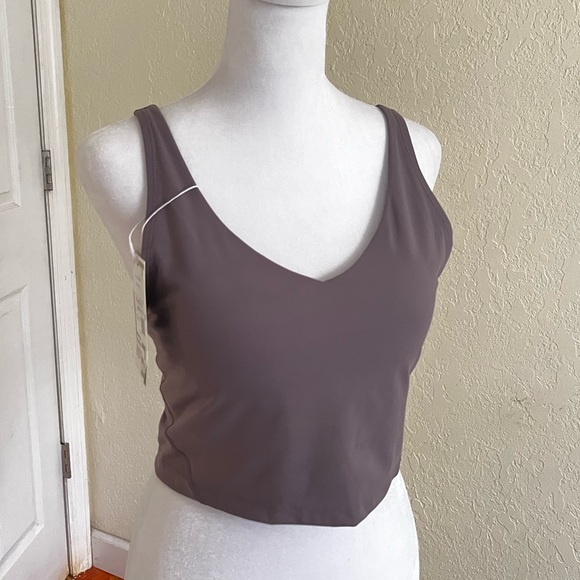 HALARA Tops - NWT Halara L Cool Grey top with built in bra